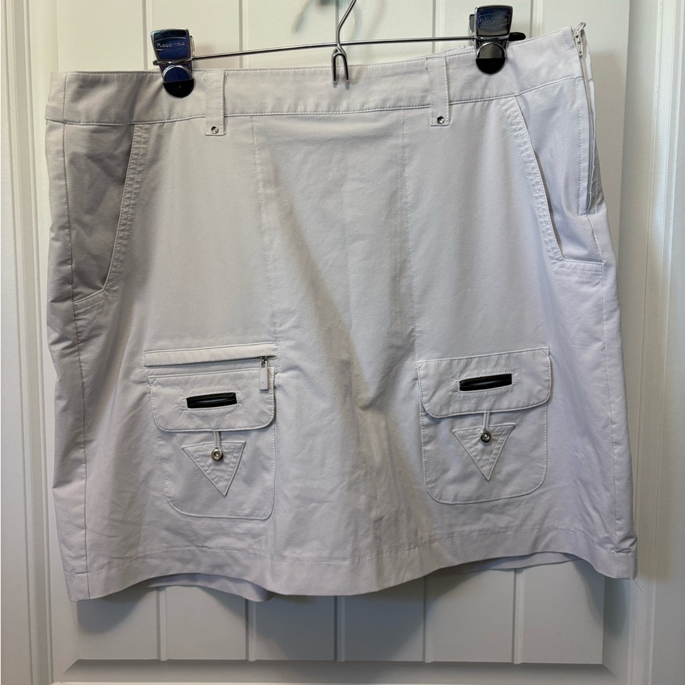 Jamie Sadock Stylish off white utility Skort. Woman’s size 14.